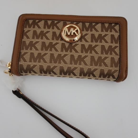 🆕️  Michael Kors Fulton Logo Wristlet/ Phone Case - Picture 3 of 6